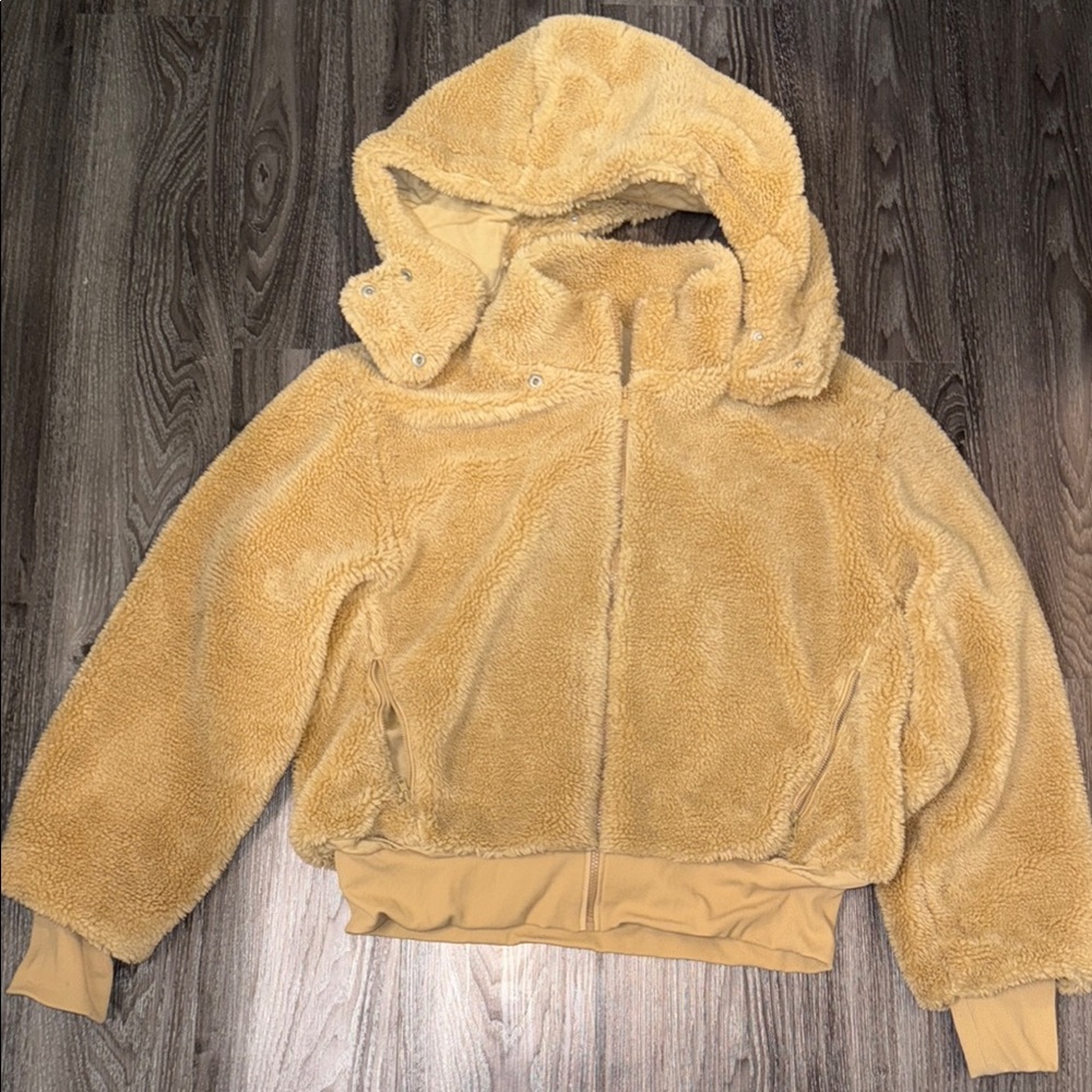 ALO Foxy Sherpa